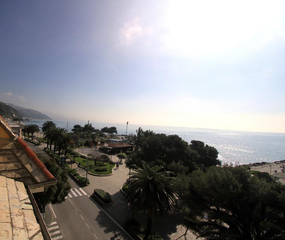 Ena Hotel Arenzano Exterior photo